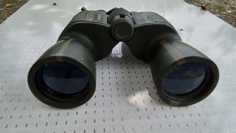 Бинокль BRAVIS 8-24x50 в хорошем состоянии