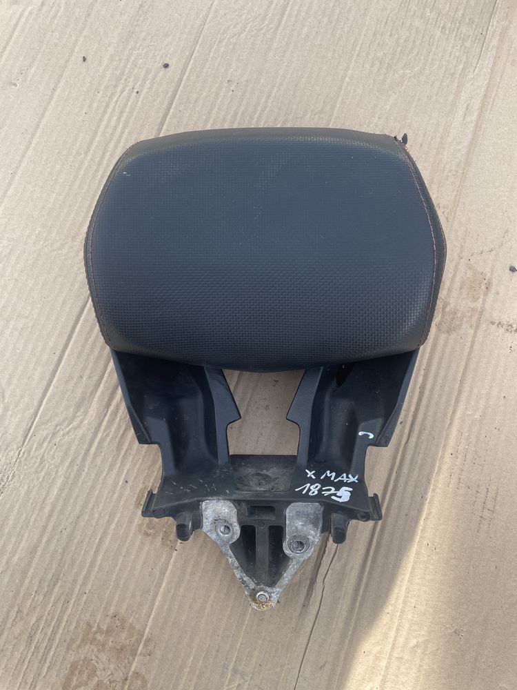 Oparcie pasażera Yamaha Xmax 14 17