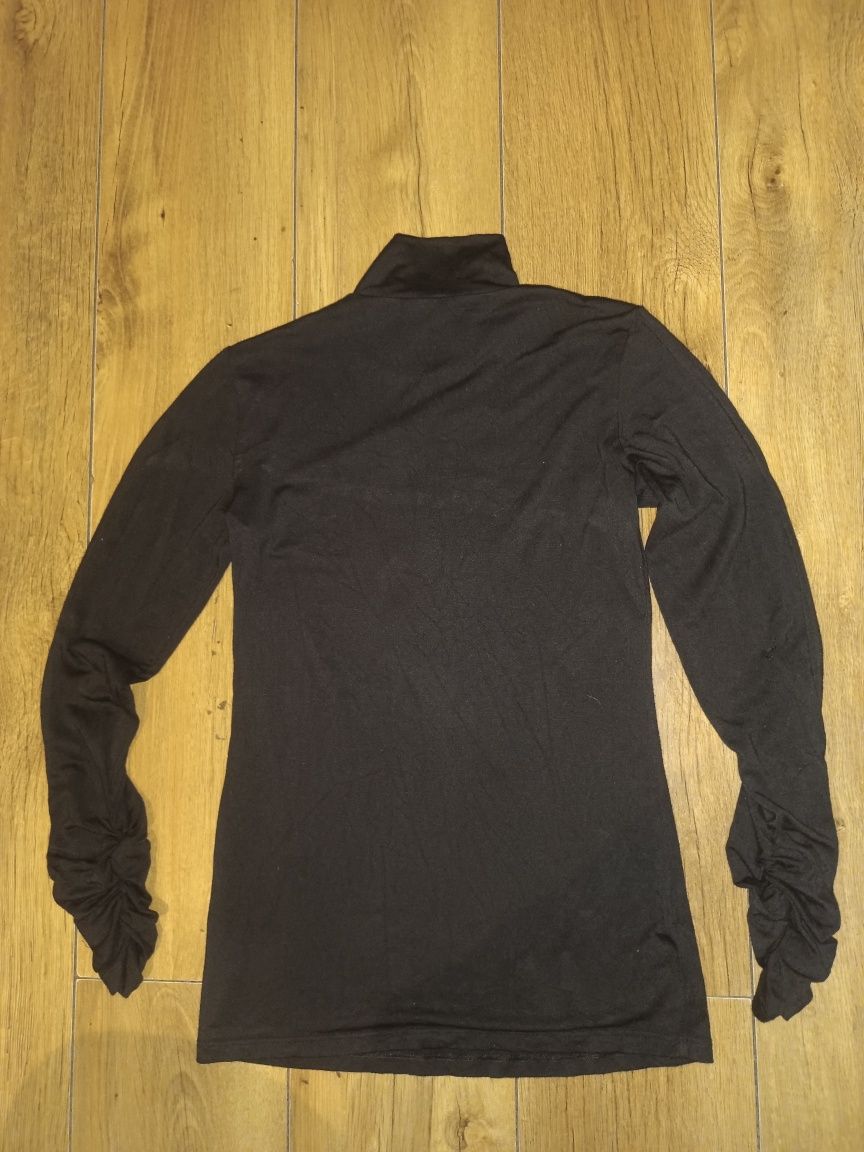 Bluzka Sisley r. 134 cm