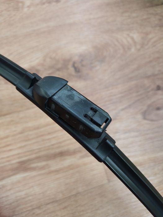 Двірники Пежо 3008.