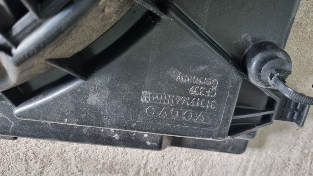 V40 II 2.0 D4 190KM obudowa wentylatora z wentylatorem 313.19166