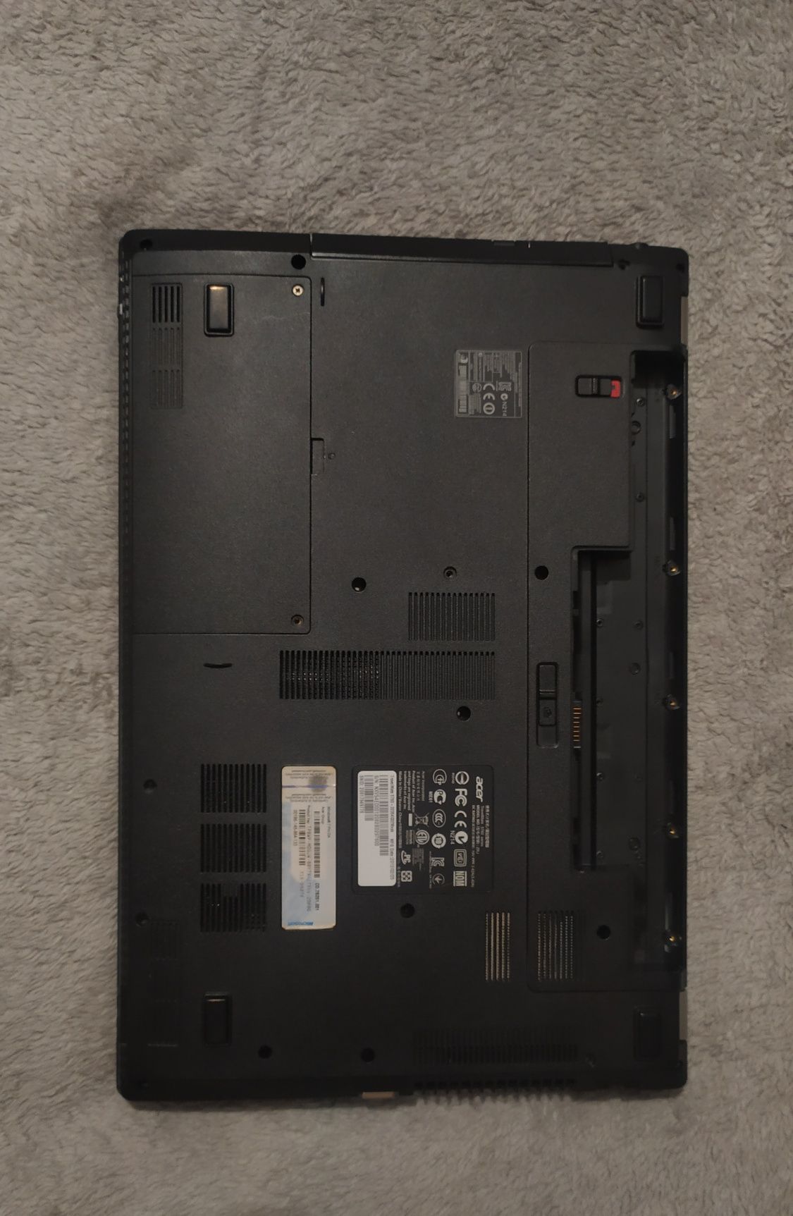 Acer TravelMate 5760 /Intel Core i3-2350M/5 GB DDR3/300 GB HDD