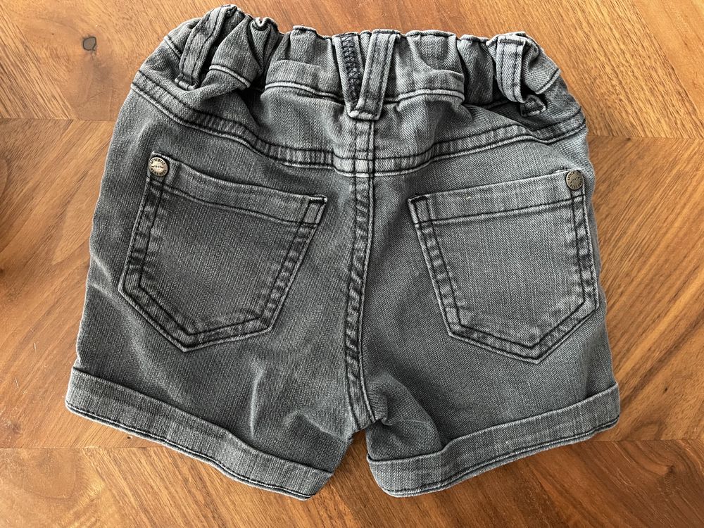 Krótkie spodenki chłopięce Next r. 74 80, szorty jeansowe