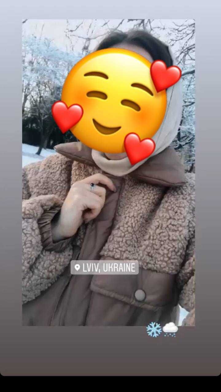 Тепленька зимова куртка-пуховик, підходить на розмір С-М