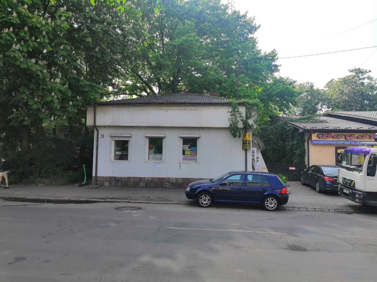 Продається земельна ділянка в центрі Франківська з готовим бізнесом.