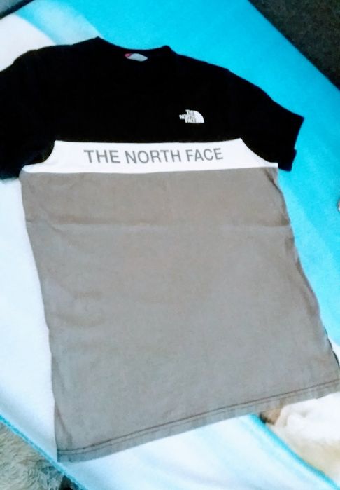 Фудболка  бренду "the north face" розмір M