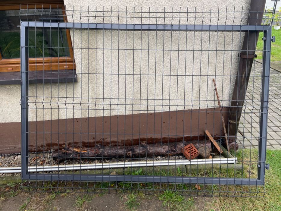 Brama panelowa skrzydłowa