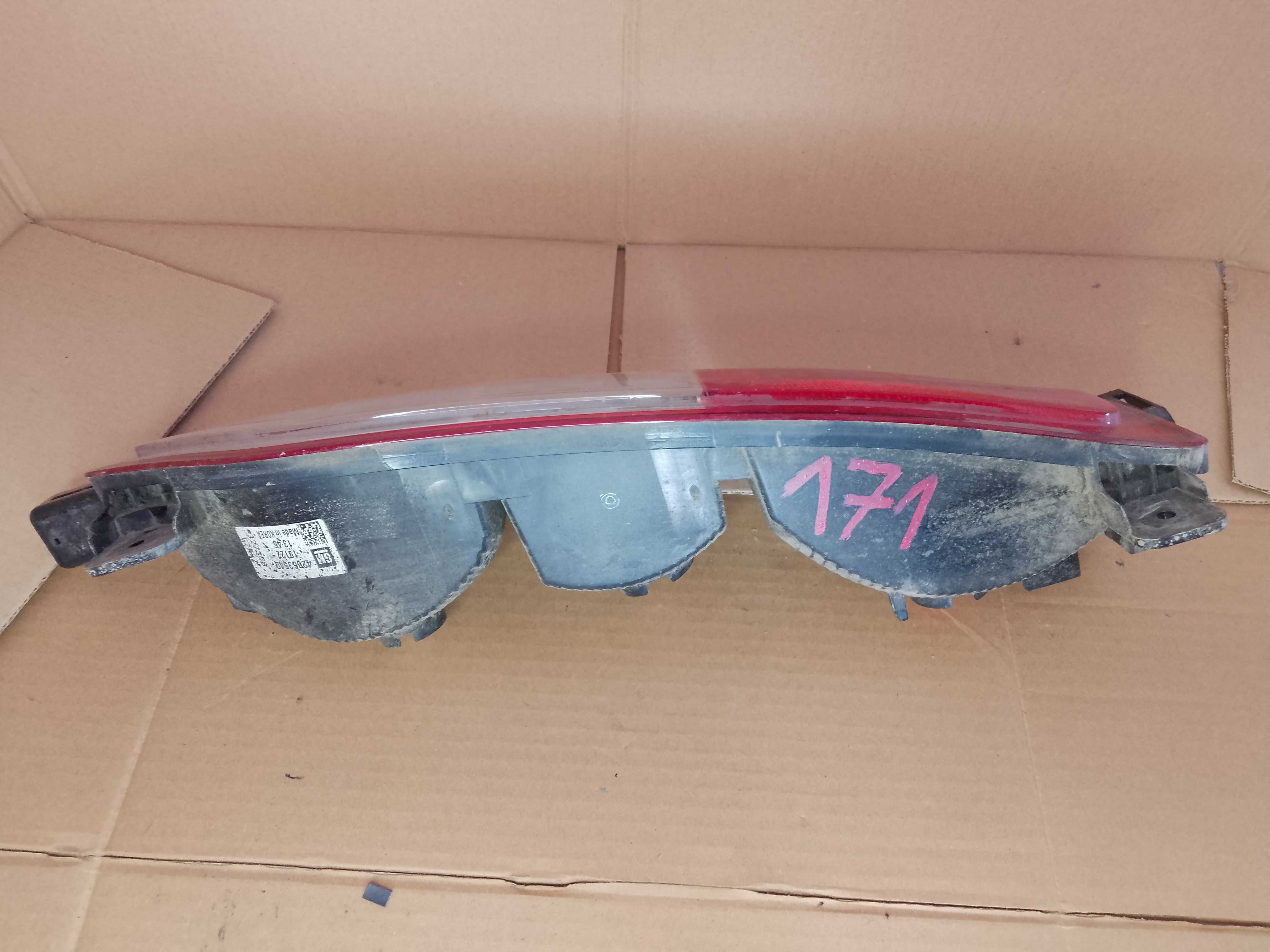Lampa tył prawa w zderzak Opel Ampera B II