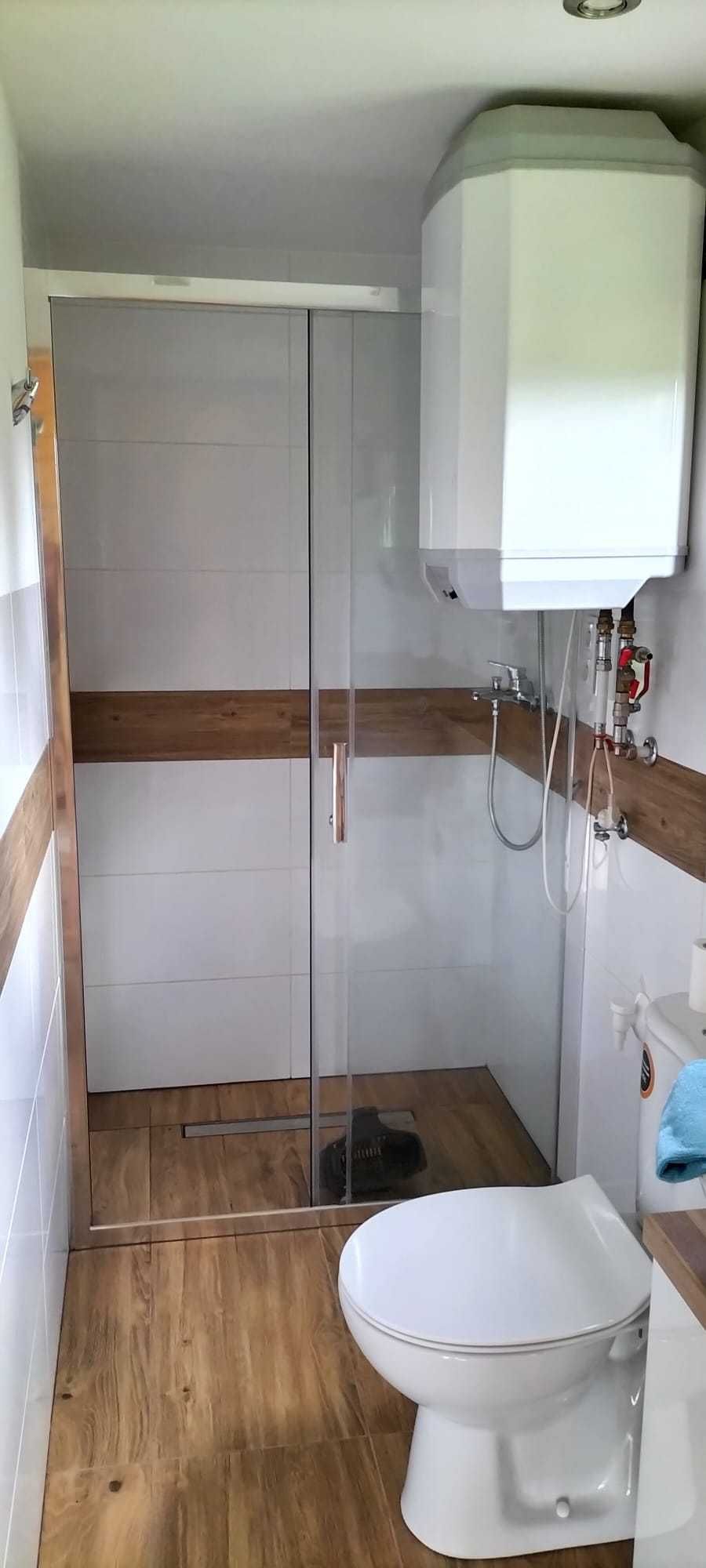 Chatka u Tadka nad pięknym Jeziorem Dadaj