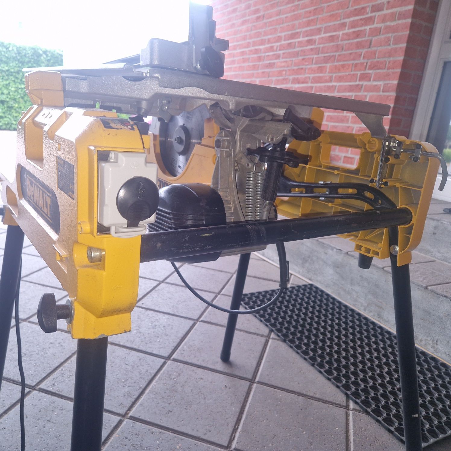 Pila dewalt dw743 ukosnica odwracalna krajzega cyrkulacyjna