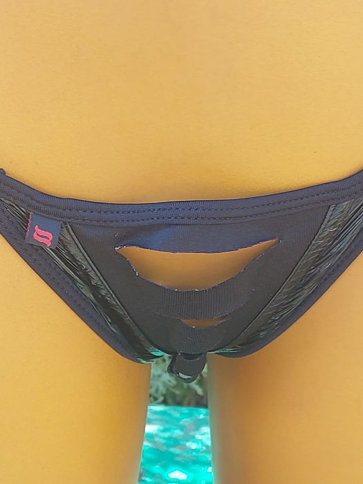 Stringi damskie czarne rozmiar XS/S