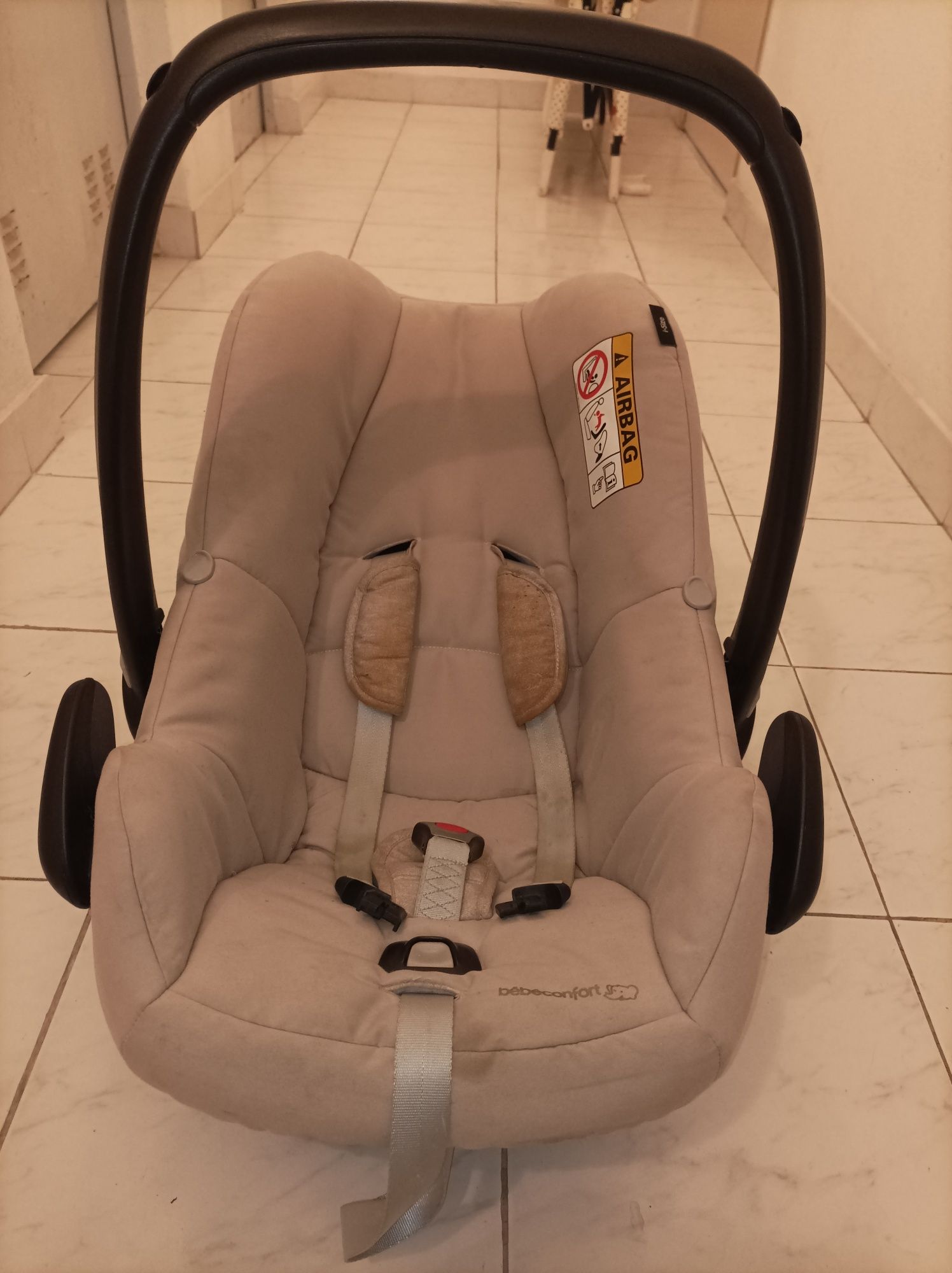 Conjunto ovo + Carrinho para bebê BRITAX ROMER da Bebeconfort*