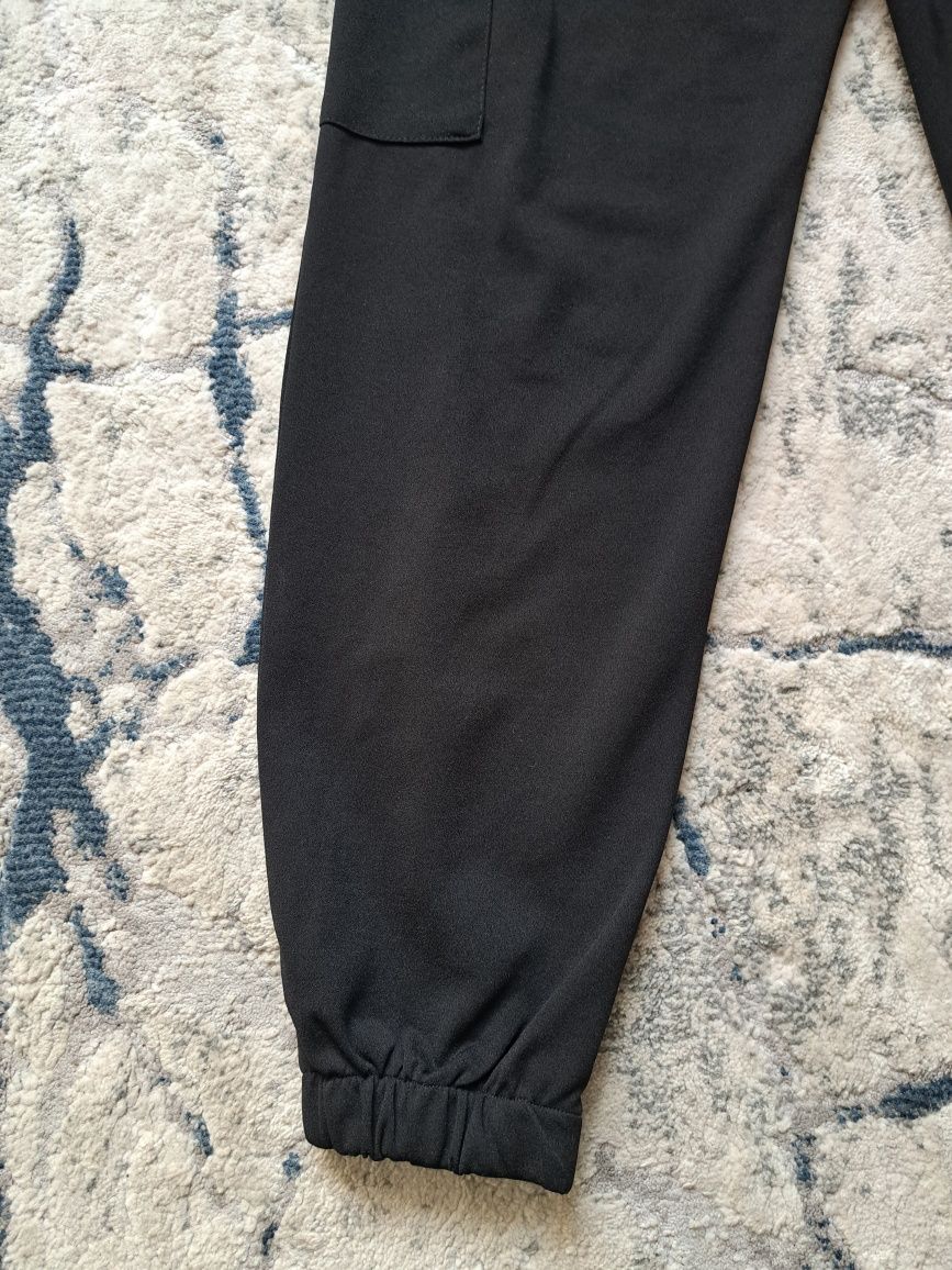 Spodnie czarne  rozmiar XL