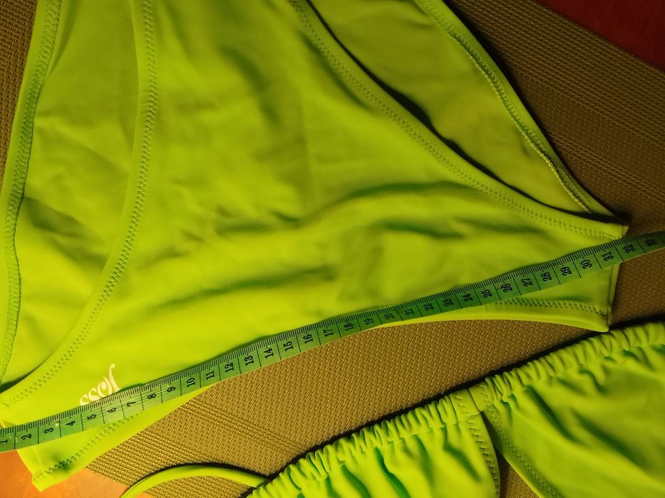 Купальник. Новий! S-M.