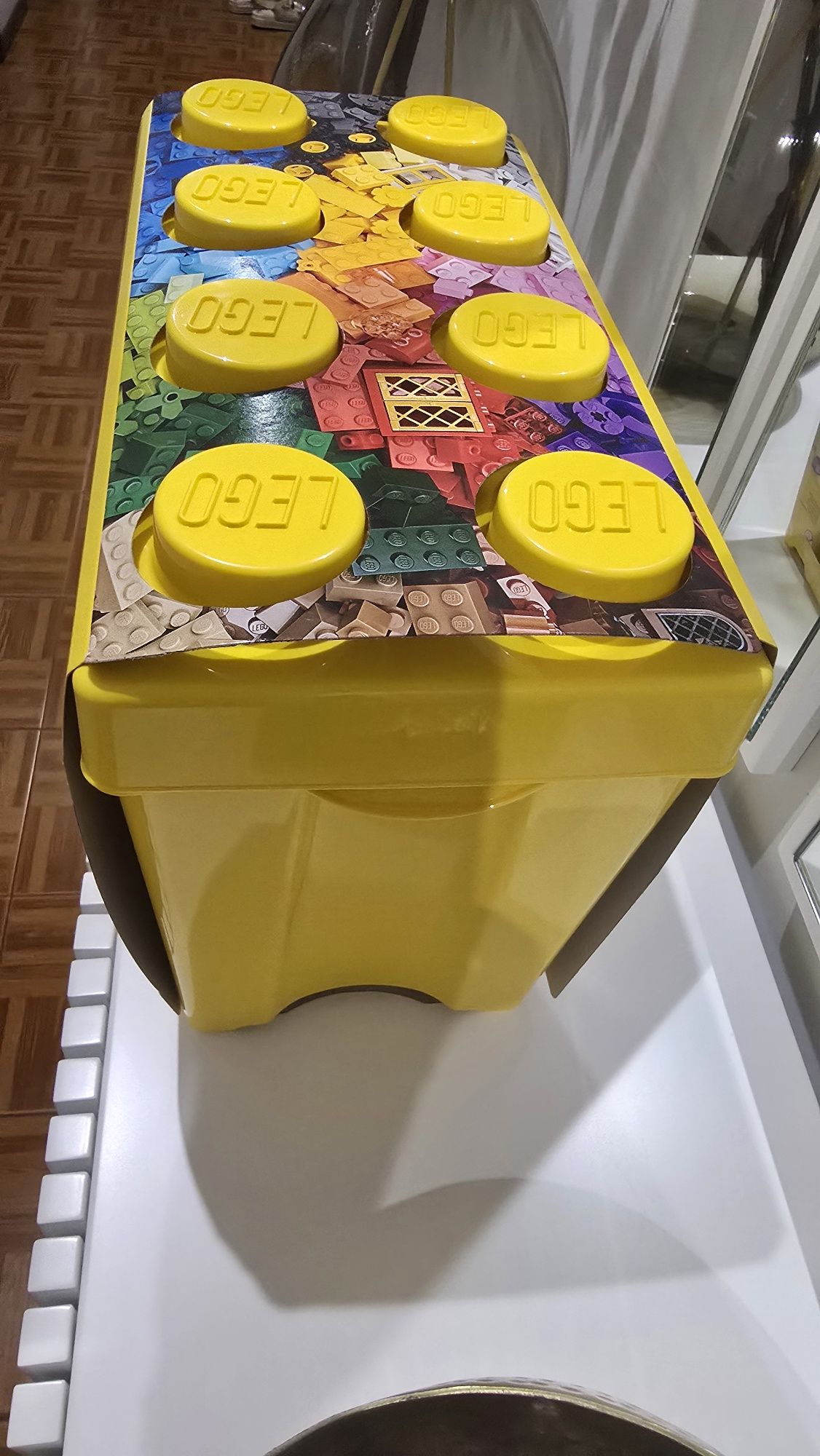 Caixa com legos classic grande nova nunca utilizada!!!