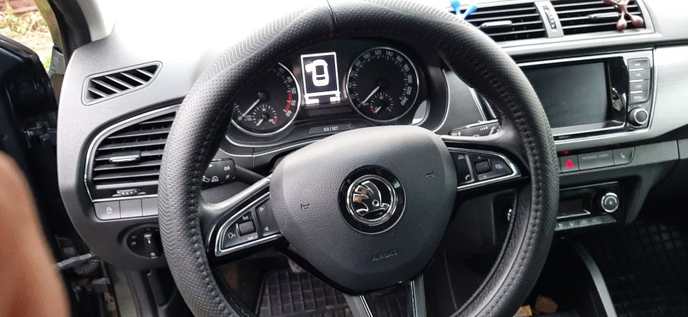 Автомобиль  Skoda Fabia 2017 года