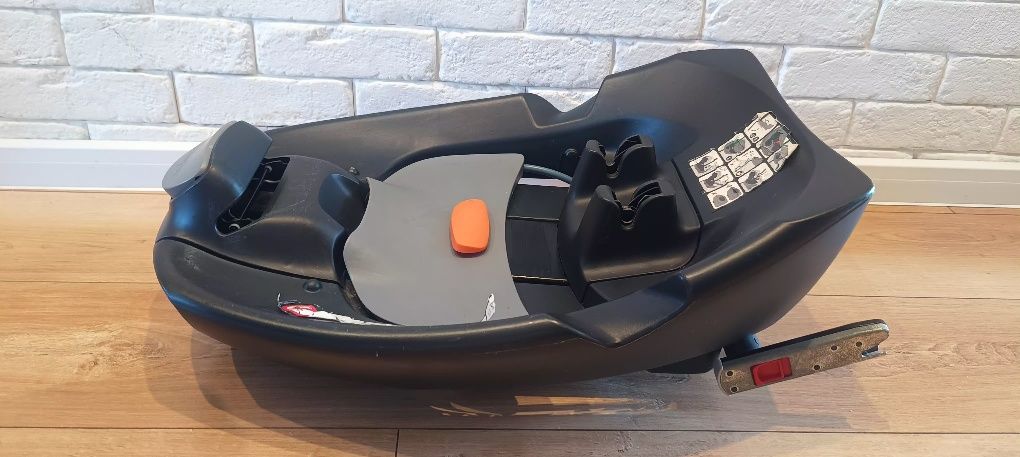 Fotelik z baza Cybex Q-fix