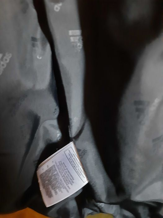 продам куртку жіночу ADIDAS, розмір 48