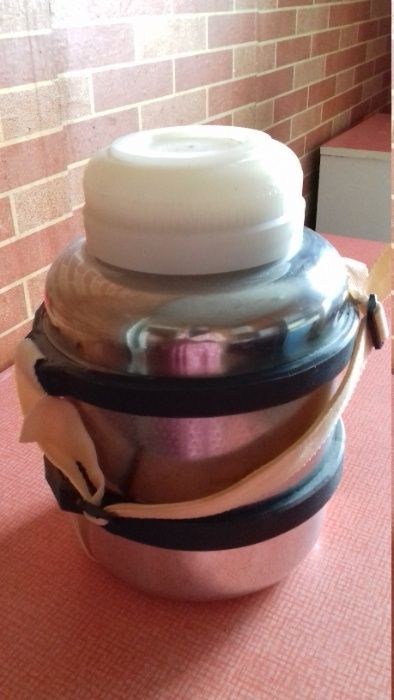 продам термос. 2500 грн.