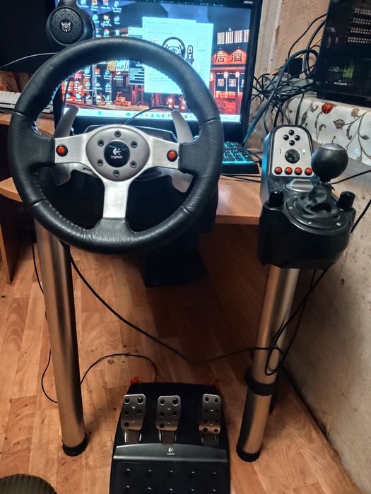 Игровой руль Logitech G25