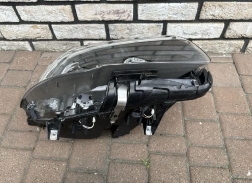 Lampa Prawa Lewa BI-XENON LED Nieskretny BMW Seria 5 F10 F11