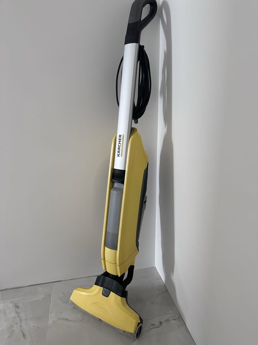 Миюча швабра-пилосос Karcher