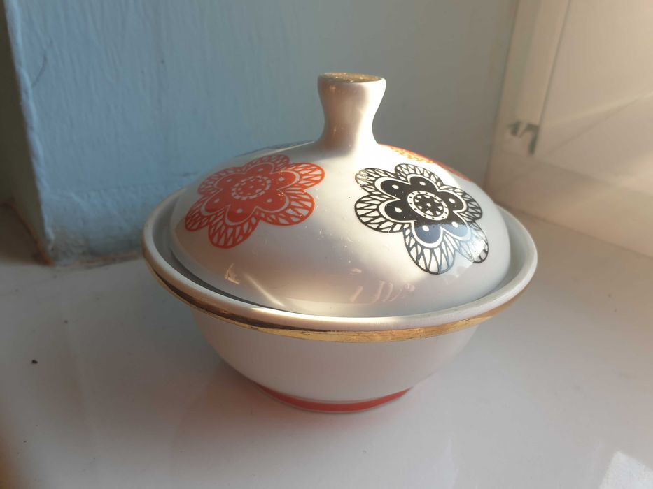 dzbanek do parzenia herbaty, cukiernica, maselniczka, porcelana
