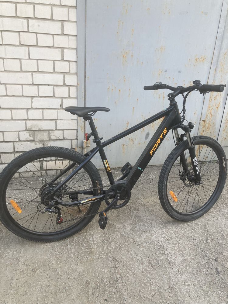 Велосипед FORTE FROST 350Вт. 36В/10Ач 27.5" чорний
