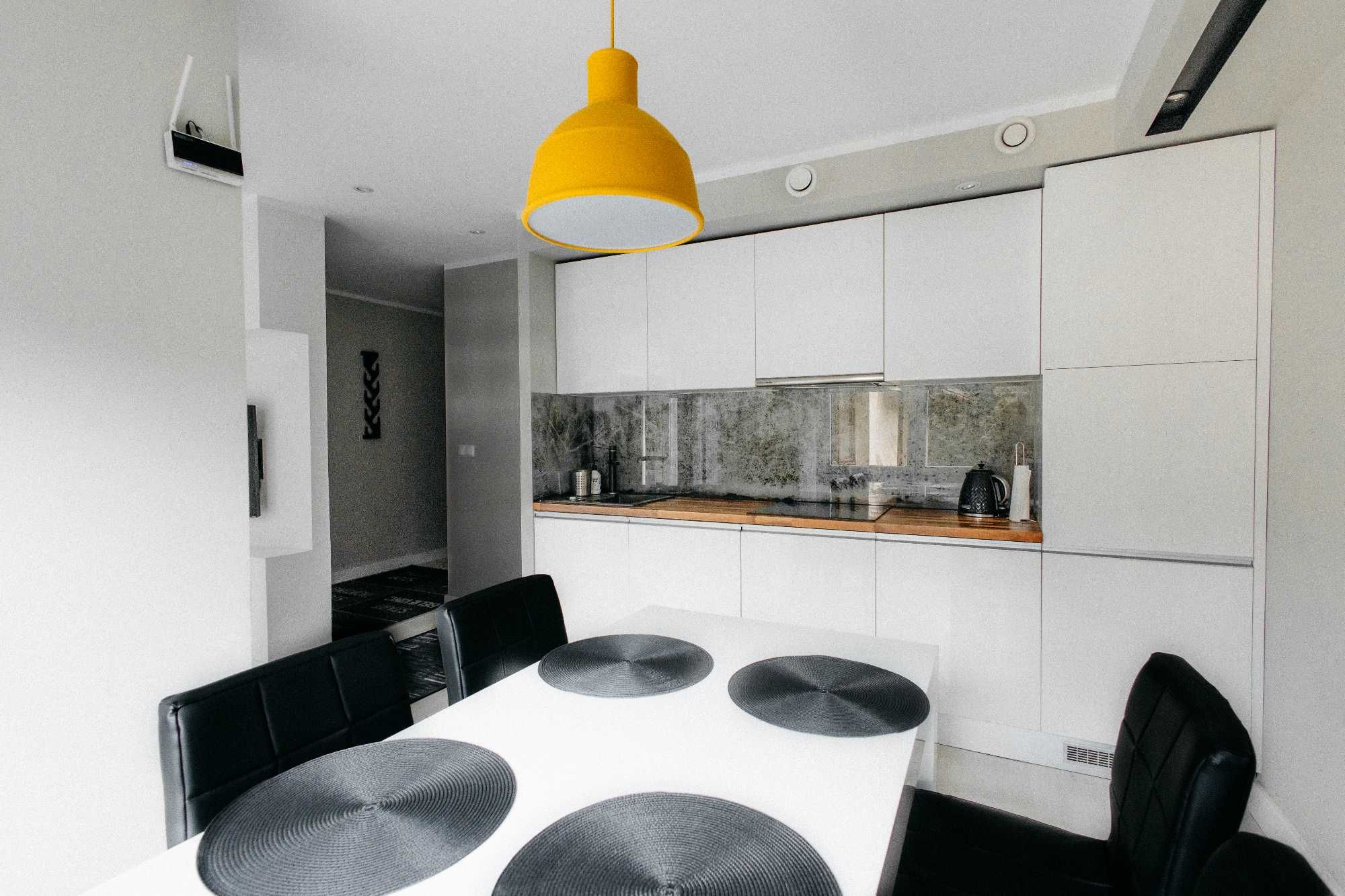 Apartament, mieszkanie z klimatyzacją 3 pokoje z salonem i kuchnią Kra