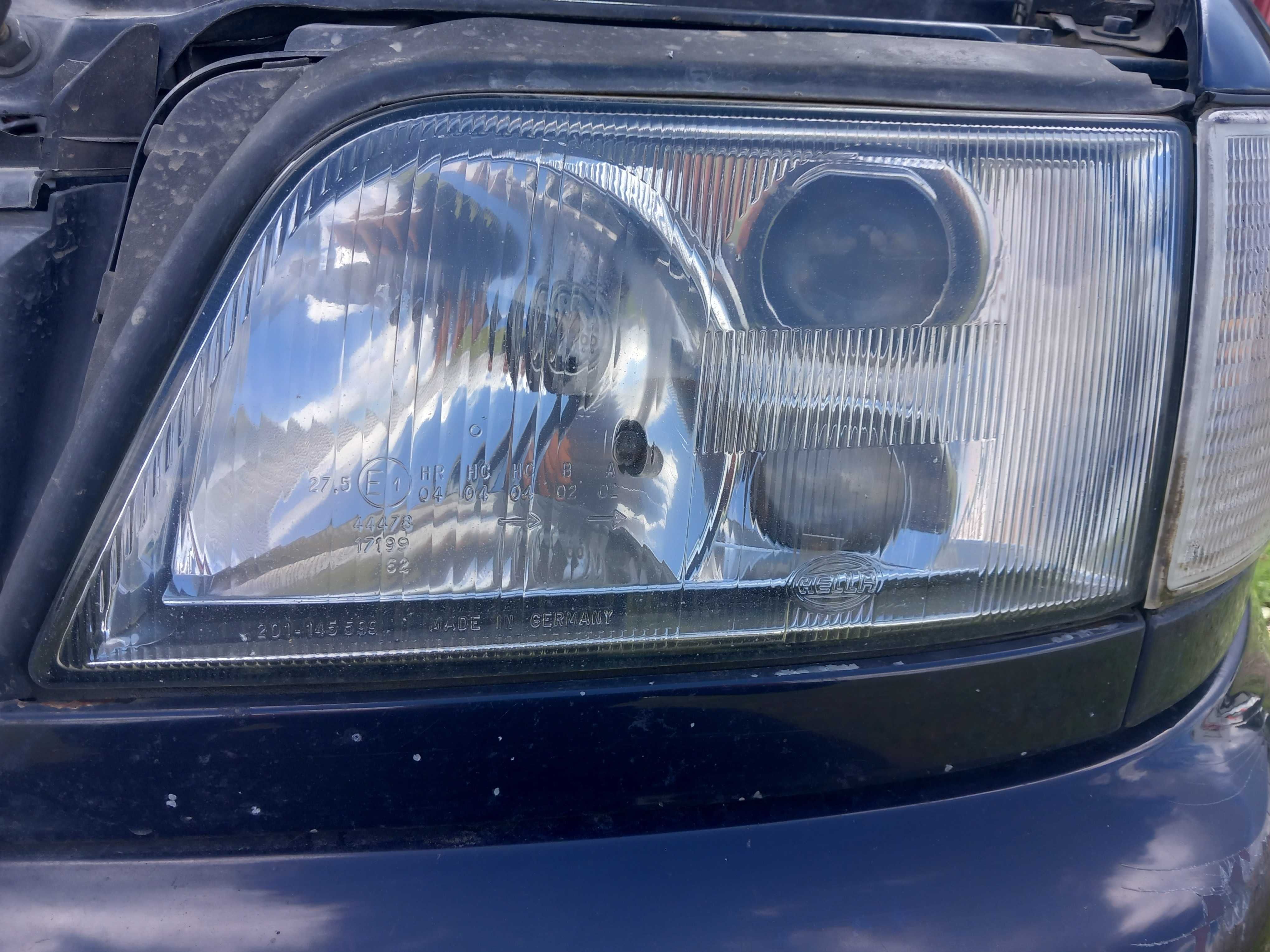 Reflektor  lampa lewa prawa audi a6 c4