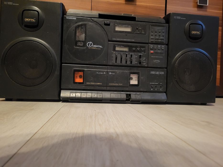 Wieża Samsung z gramofonem