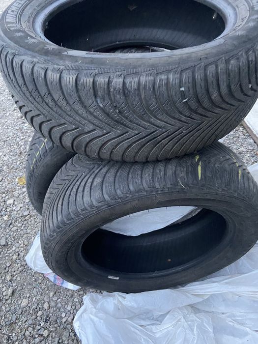 Продам зимову гуму мішелін 205/55R16