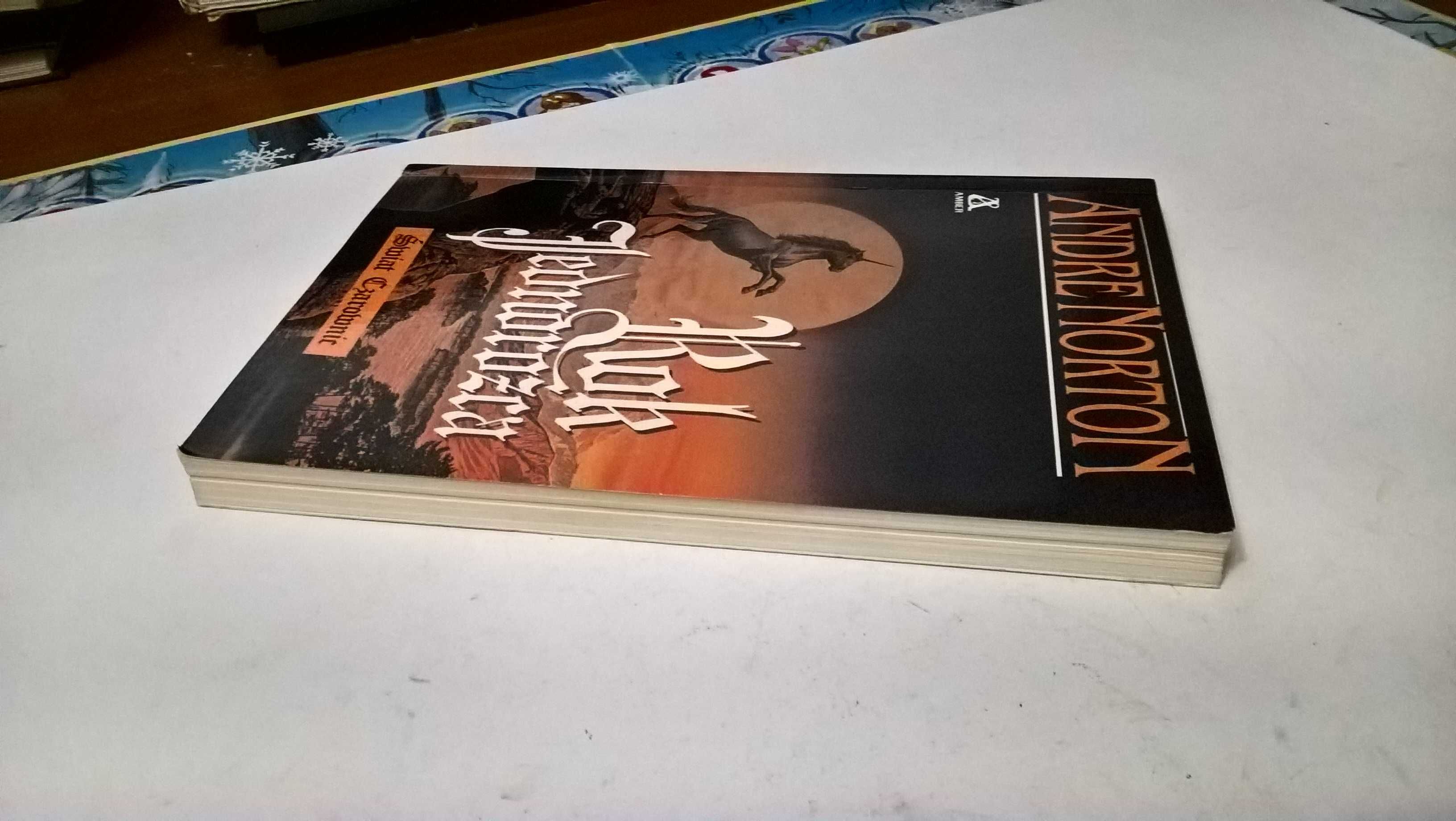 Rok jednorożca Andre Norton