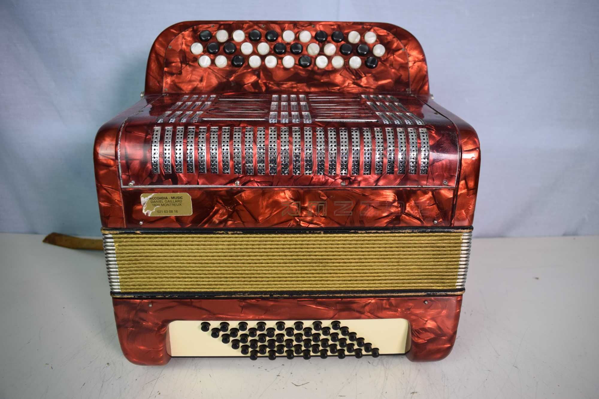 Acordeao Hohner Amati 2 Voz 48 Baixos, N 203