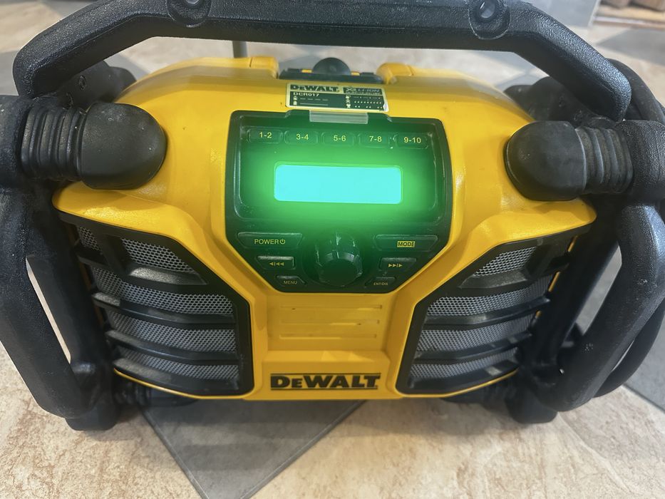 Radio budowlane DEWALT DCR017