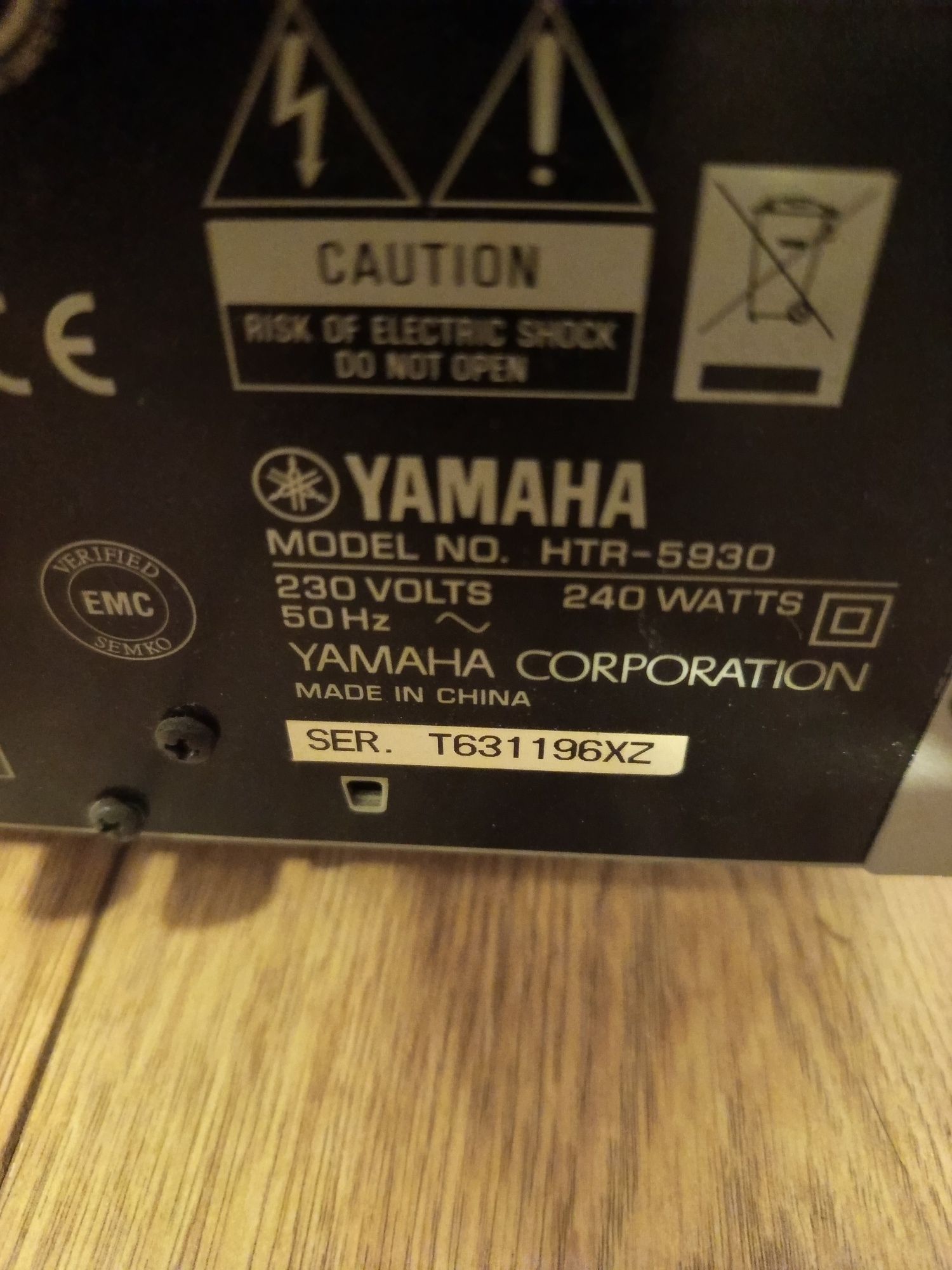 Amplituner Yamaha HTR 5930