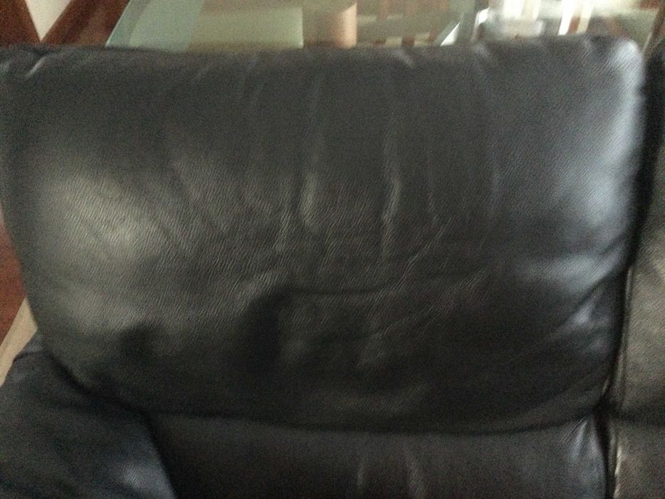 Sofá todo em pele Divani Divani