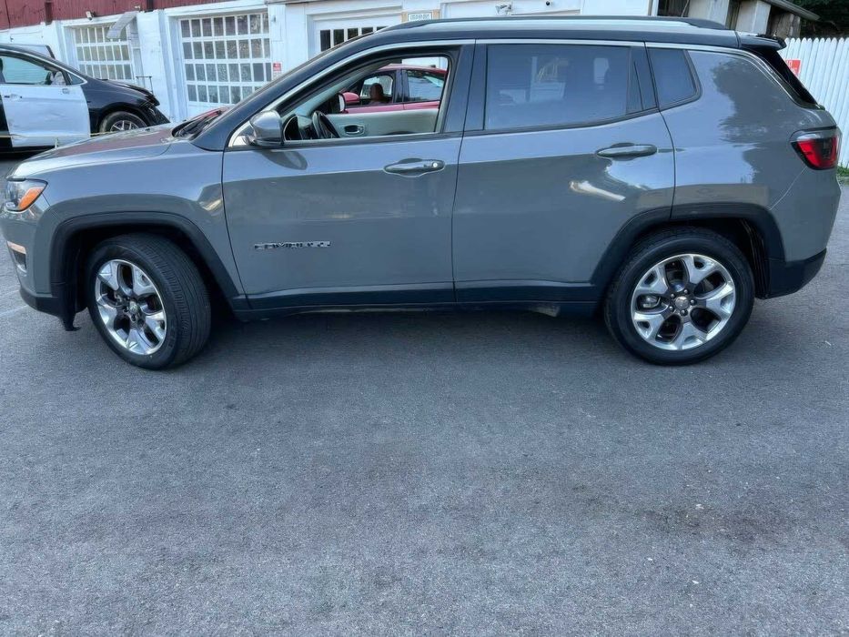 Jeep Compass Limited      2020