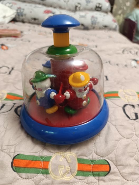 Юла Чикко и Томми