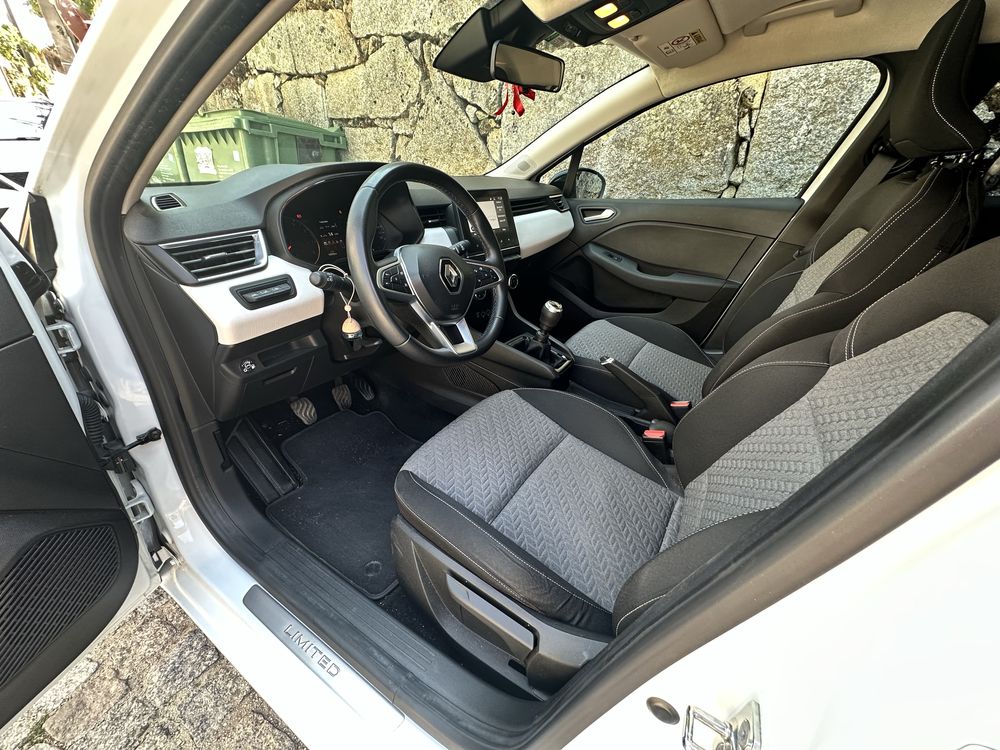 Renault Clio V 1.0 Tce LIMITED Bi-fuel Livro de revisoes e garantia