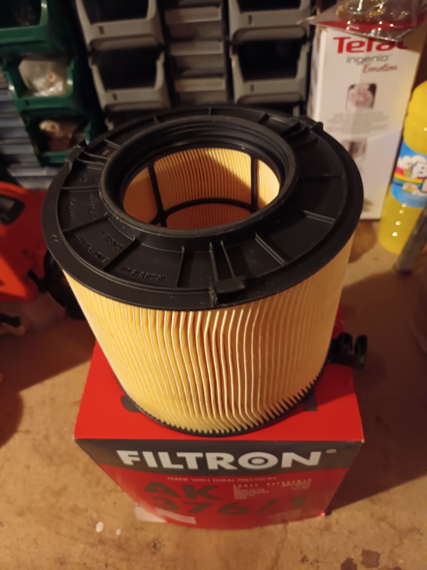 AK 376/1 Filtr powietrza Audi Q5 AK376/1