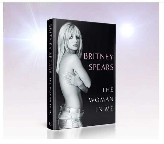 *_* Książka Britney Spears - Kobieta, Którą Jestem, nowa