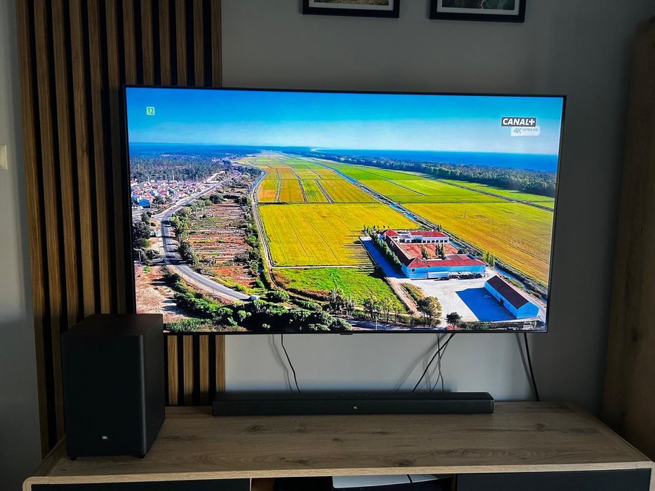 Telewizor Samsung 65 + soundbar jbl 2.1