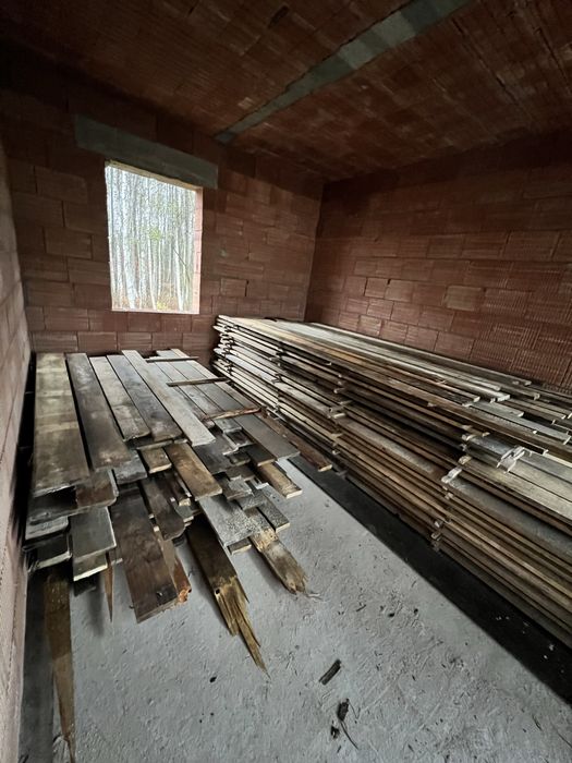 Deski szalunkowe po jednej budowie