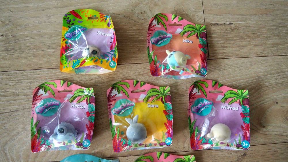 Nowy Zestaw 7 szt Flockies, figurki kolekcjonerskie, domek, zwierzątka