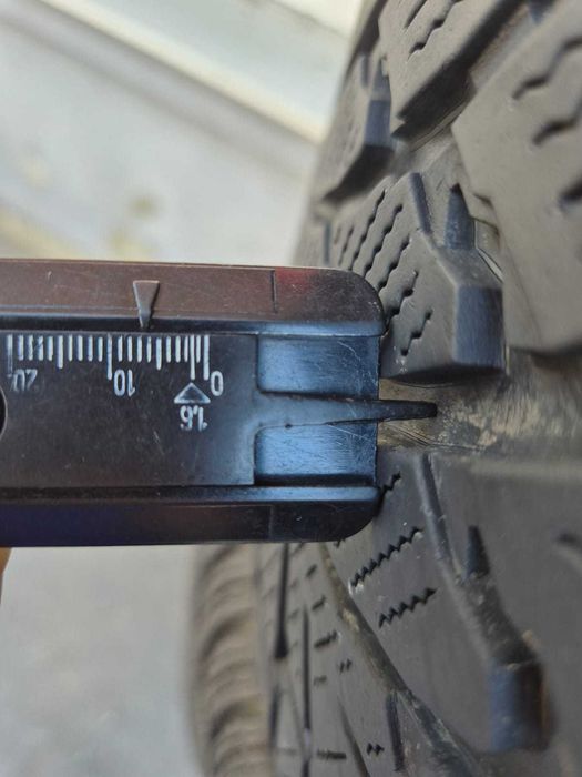 Комплект Audi Q4 Q5 E-Tron VW ID4 Nokian WR SUV 4  235/55 255/50 R19