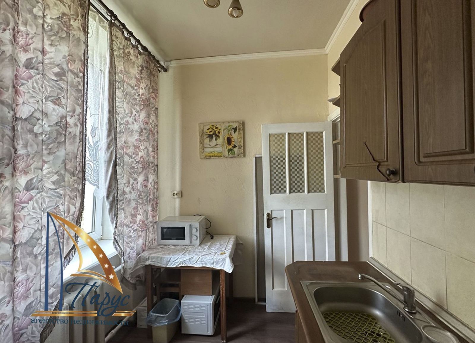 2-к повнометражна квартира, Центр, ТЦ ,,Україна,,