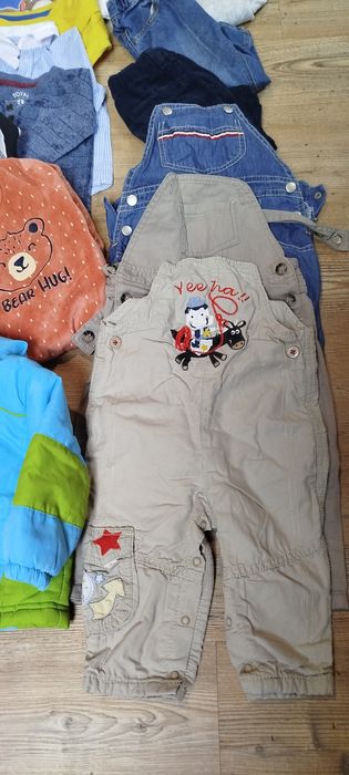 Paka ciepłych ubrań dla chłopca jesień zima 68-86 cm 32 sztuki