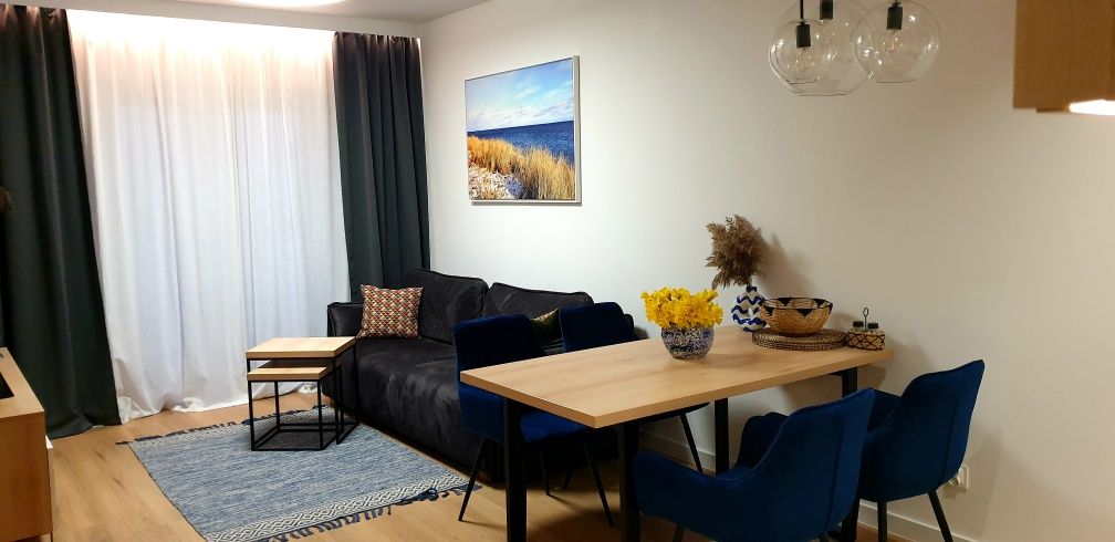 Nocleg nad morzem. Apartament z widokiem, 200m do plaży, 3.5h od Wawy,
