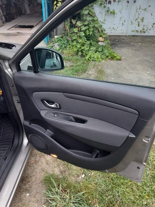 Продам Renault Megane Scenic в хорошому стані! 2010 рік